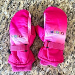 Girls pink gloves
